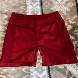 Aurola Amazon gym shorts